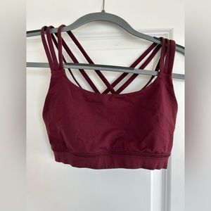 Lululemon Energy Bra *strappy, size 6 in Burgundy